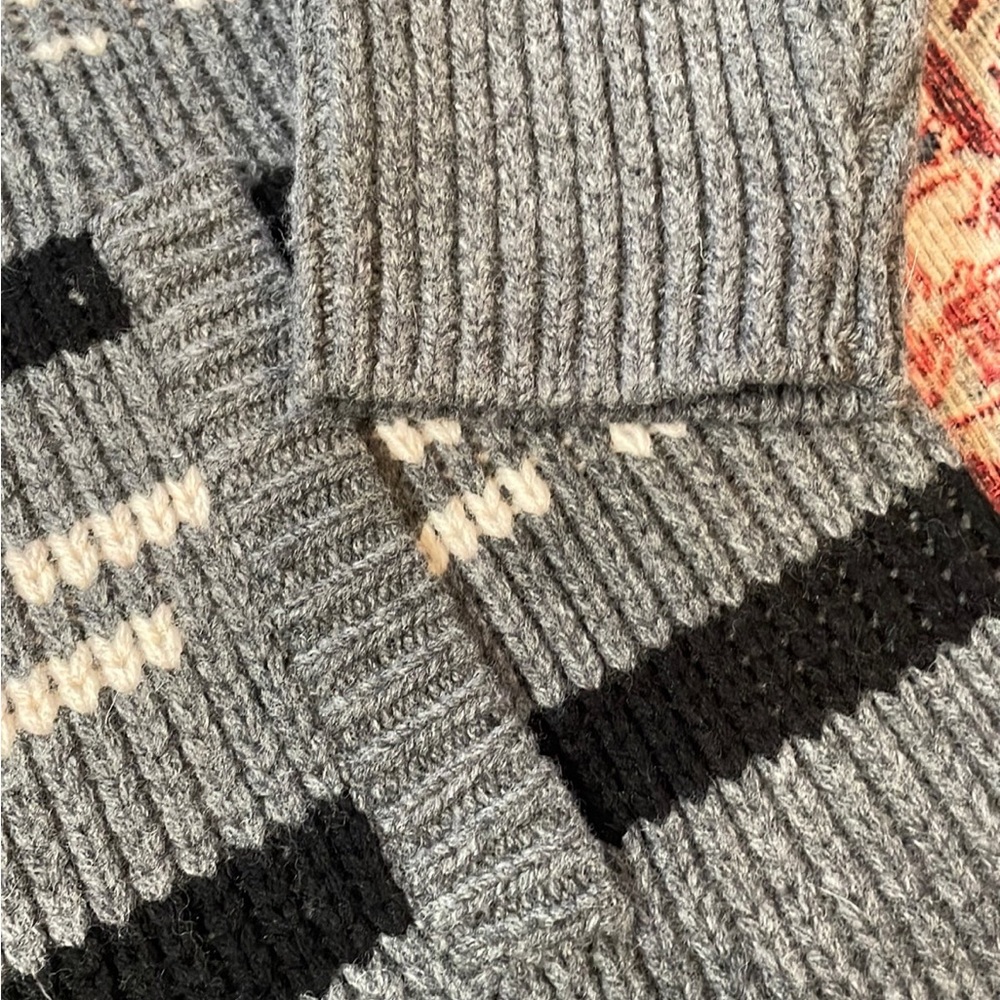 Pendleton Gray And Black Patterned Cardigan - image 3